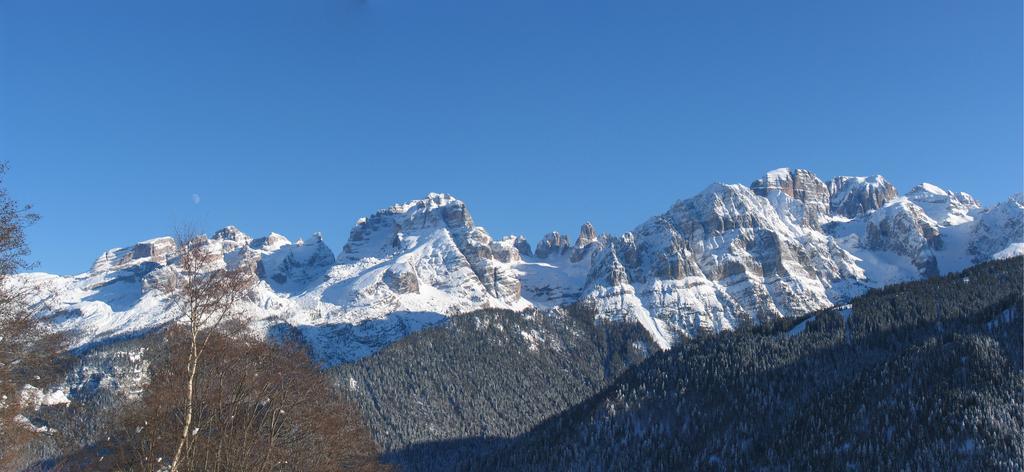 Dolomiti Di Brenta House Lägenhet Madonna Exteriör bild